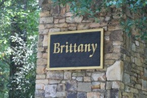 Brittany is one of the first swim and tennis clubs in Atlanta, established in 1962, near Historic Brookhaven and situated on Silver Lake.
